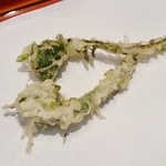 てんぷら 近藤 - こごみ（天然物）