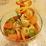 ドゥ・ラパン - アミューズ・小エビのガスパチョ 寿つきのお祝い仕様