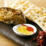 Roasted camembert with straw