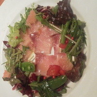 京町家イタリアンろんくす - 本日の鮮魚のカルパッチョ　シュンの野菜と果物のサラダ仕立て