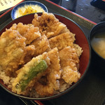 伊勢屋食堂 - 