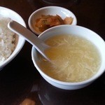 Sankyuuchuubou - 麻婆豆腐定食の麻婆豆腐を待つ　2016.5