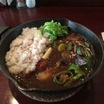 楽楽座 - 鉄鍋 野菜 カレー ¥980-
            ドリンク付