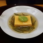 赤坂 詠月 - 大分産玉子豆腐に秋田のシュンサイ