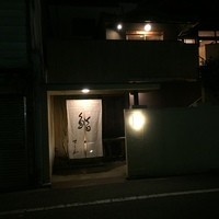 すし和 - お店は右の階段を登って２Fになります