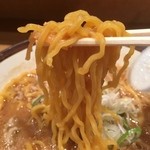 すみれ - 中太縮れ麵