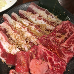 炭火焼肉酒家 牛角 - 