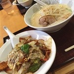 Taiwan Ryouri Rairairai - 豚骨ラーメン 回鍋肉飯❣️