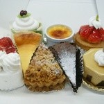 たるみ製菓 - カラフルで美味しそう。