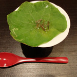 すず木 - 広島じゅんさい、パッションフルーツ、ナスタチウム(2016/5)