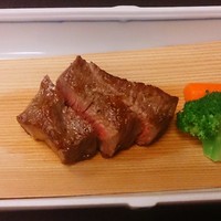 人形町今半 名古屋ミッドランドスクエア店 - 黒毛和牛塩焼きと焼き野菜