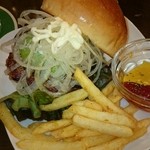 COCKTAIL HAMBURGERS - 