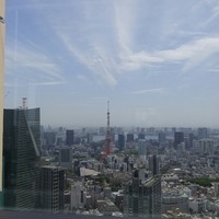 タワーズ - テーブル席からの眺め