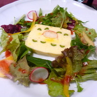 LA PAIX - 前菜：季節野菜とエビのテリーヌ