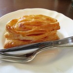 大正浪漫喫茶室 - タムラファームのアップルパイ