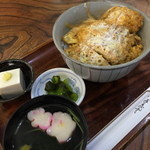 Sobasei - 今日のランチ『カツ丼』お新香・お吸い物付き（８８０円）２０１６年４月