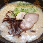 博多風龍 - とんこつラーメン550円