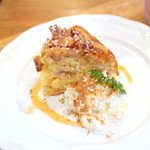 宮島珈琲 - りんごとくるみのケーキ (単品450円) '16 4月上旬