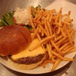 チーズバーガーコンボ゛９８０円