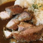 カレーとお酒のお店。プコ家 - ばらカツ