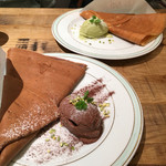 gelato pique cafe bio concept - エシレバタークレープとチョコレートクレープ