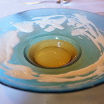 アル・ケッチァーノ - 赤目河豚の白子のムースと鶏出汁の冷製スープ