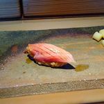 菊鮨 - 壱岐で一本釣りされた鮪（2016.2）