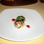 ギャラリーKAN - 山芋とシソの葉をイワシで巻、石窯焼