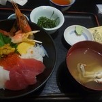 海鮮どんぶり亭 - スペシャル海鮮丼