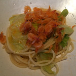 シュハリ カーサ - 桜海老とキャベツのペペロンチーノ