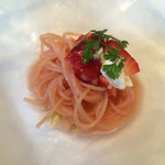 シュハリ カーサ - 苺の冷製パスタ