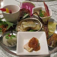 神田 雲林 - “海と山の幸”本日のおまかせ前菜10品盛り