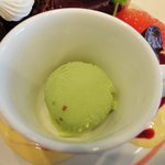一粒の麦 - 抹茶アイス