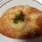 ベーカリーキッチン 菜 - 焼きカレーパン(120円)