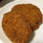 加賀屋 - 料理写真:ミンチカツとコロッケ (2016.05現在)