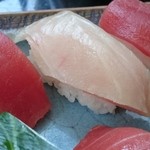 スシロー - 鮪づくし+とろ鯖押し寿司(ハーフ) (テイクアウト) 