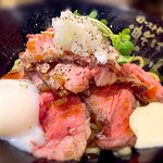 ローストビーフ油そば ビースト 歌舞伎町本店 - 