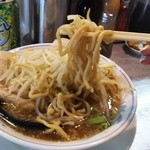 らーめん大 - 麺はこんな感じ