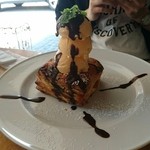 カフェ プール ヴー - 言わずとしれたアップルパイ