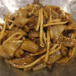 菜香新館 - 牛肉入り炒めきしめん(1,050円)
      