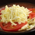 実 - ポテトとトマトのチーズ焼