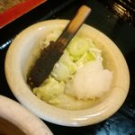 Sobadokoro Koyabu - もりそばの薬味は大根おろし、ネギ、山葵、蕎麦味噌。2010.7