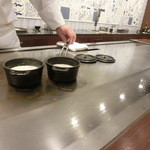 鉄板焼 但馬 - ココットがコトコト