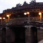 Sakura Restaurant & Cooking Class - レストランの近くの観光名所
            来遠橋