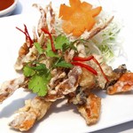 Crispy fried soft shell crab with garlic flavor