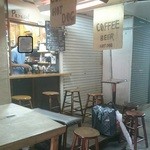 カフェ パラソル - ガーブ川商店街、八軒通りを抜けた辺り