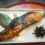 浅田家 - 焼き魚(ブリ)　