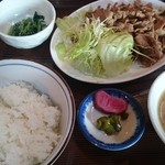 Haya Iso - 焼肉定食