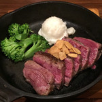 Teppan Tsuiteru - 石垣牛もも肉のステーキ 100g