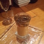 ビストロ シン 2 - 【2016年5月】おおみぞ貝のジュレとパプリカムースのアンサンブル♪：450円